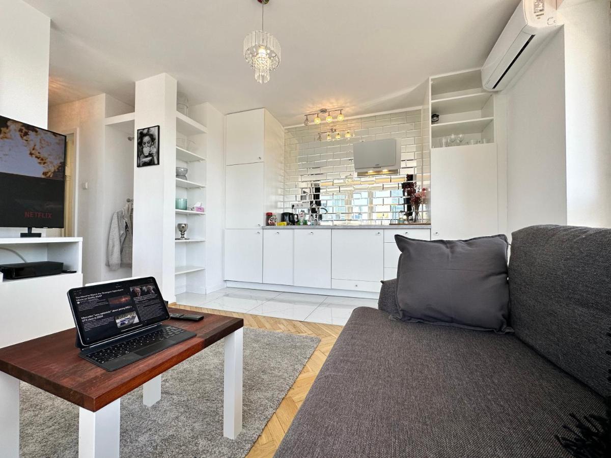 Platinum Metro X2 Wifi 350 Mbs Netflix Hbo Appletv Apartment Warsawa Bagian luar foto