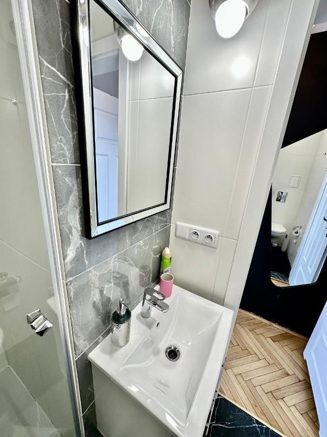Platinum Metro X2 Wifi 350 Mbs Netflix Hbo Appletv Apartment Warsawa Bagian luar foto