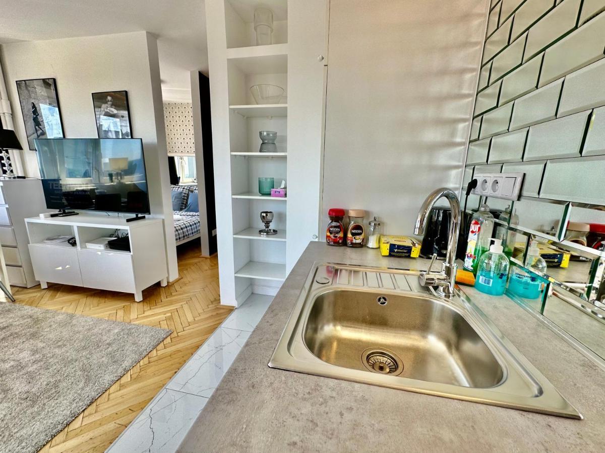 Platinum Metro X2 Wifi 350 Mbs Netflix Hbo Appletv Apartment Warsawa Bagian luar foto